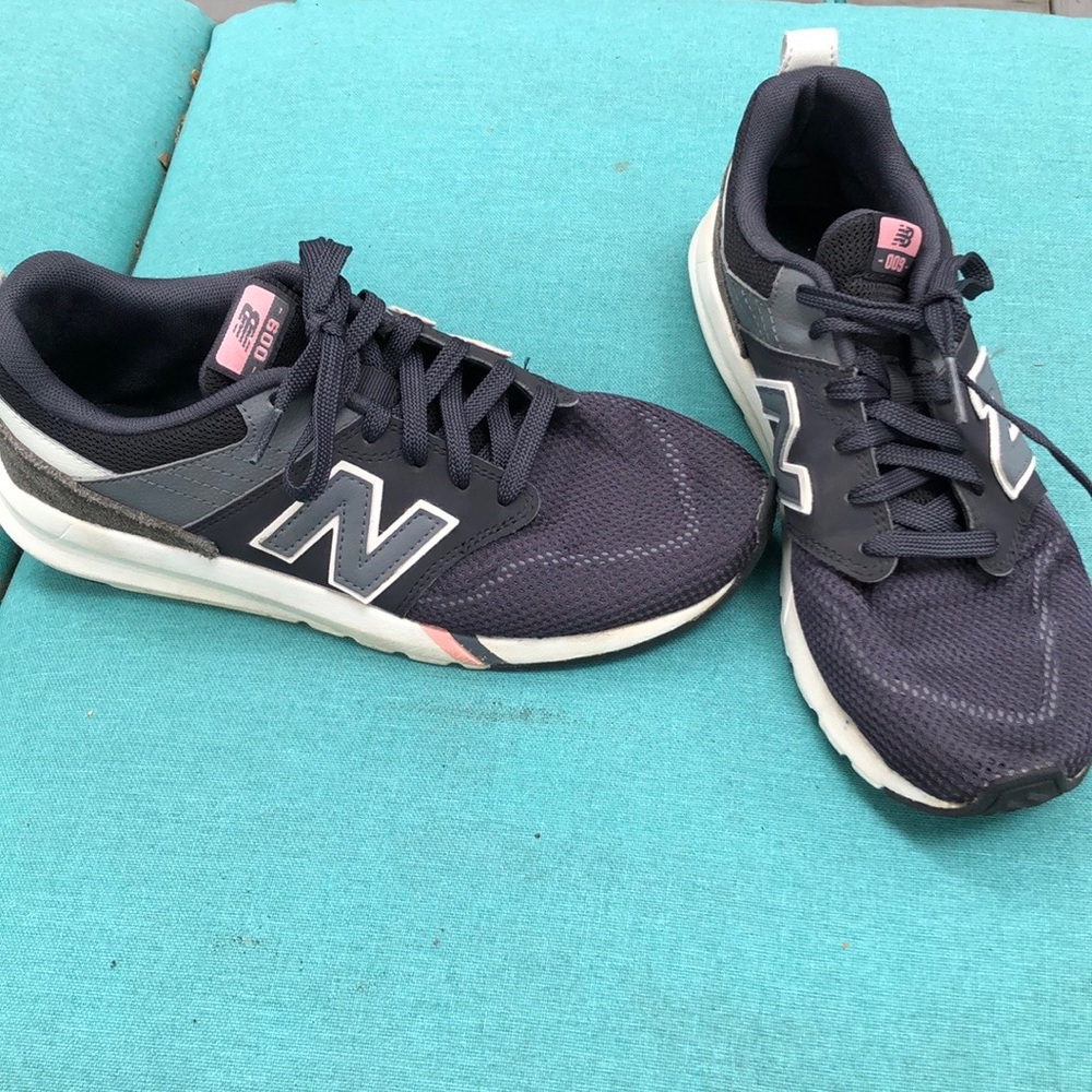 Womens New Balance 009v1 Athletic Shoes